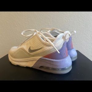 Nike women’s shoes